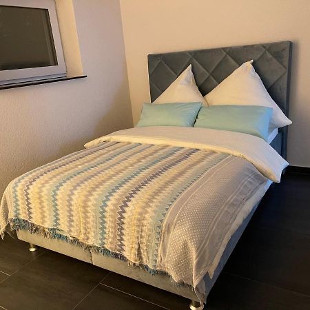 2 Zimmer Wohnung Zur Taegliche Miete Hechingen Buitenkant foto